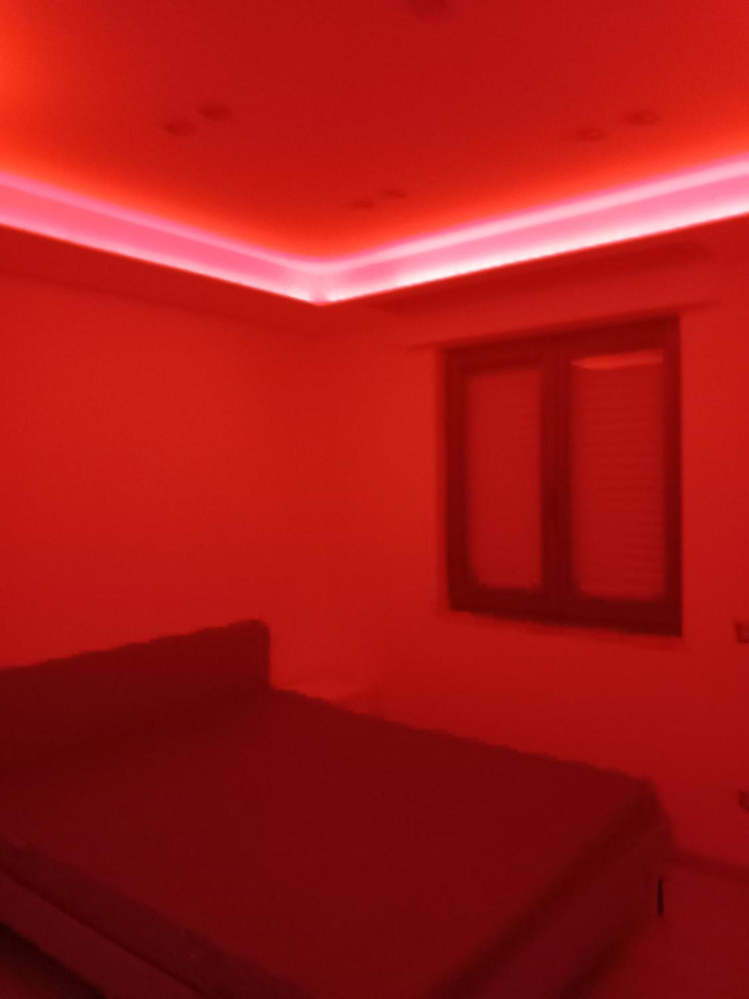 Chromotherapy Flat Monserrato Luaran gambar